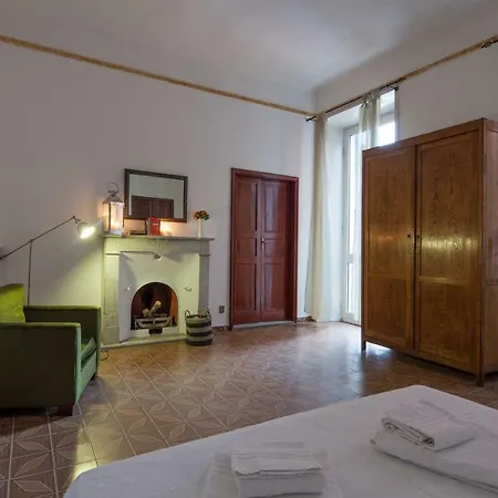 Vintage House *