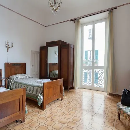 Vintage House